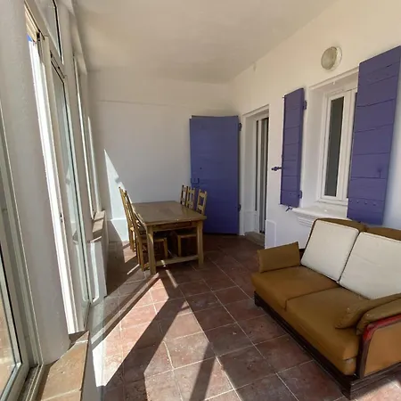 Cozy House With Pool And Sea View 酒店 土伦