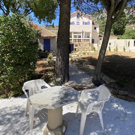 酒店 Cozy House With Pool And Sea View 4*
