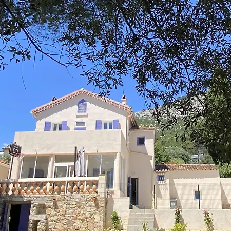酒店 Cozy House With Pool And Sea View 土伦